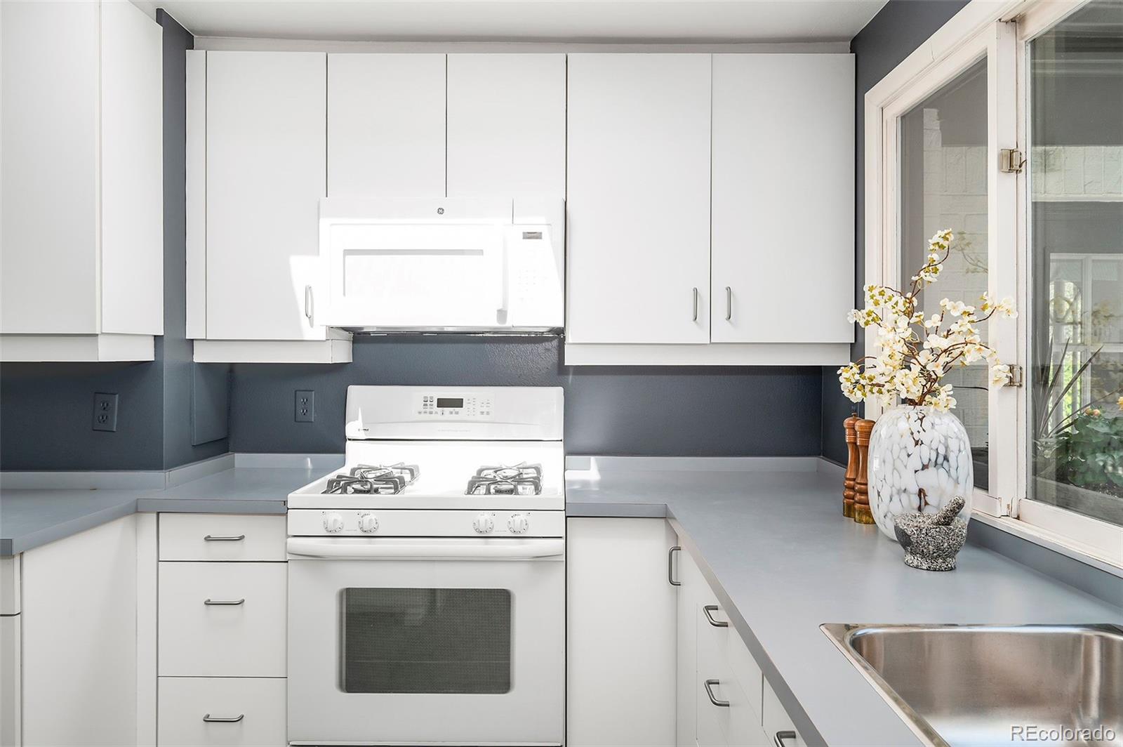 7121 E Arkansas Avenue