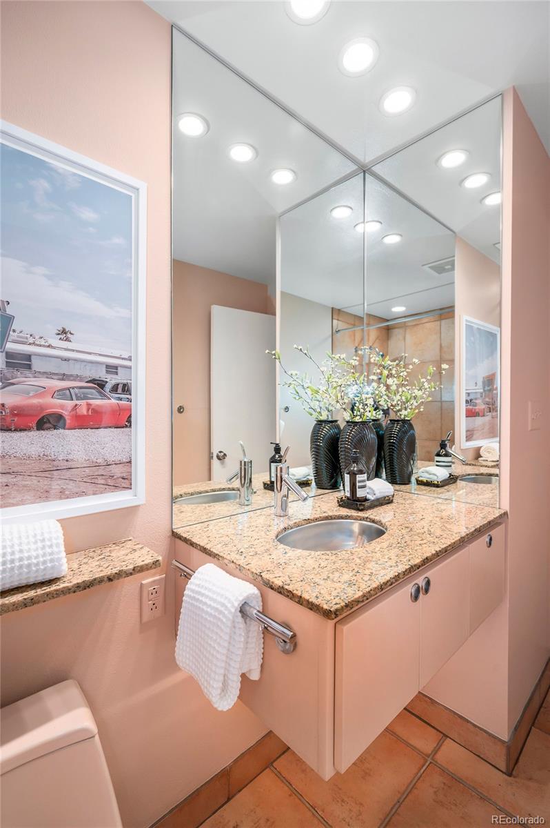 7121 E Arkansas Avenue