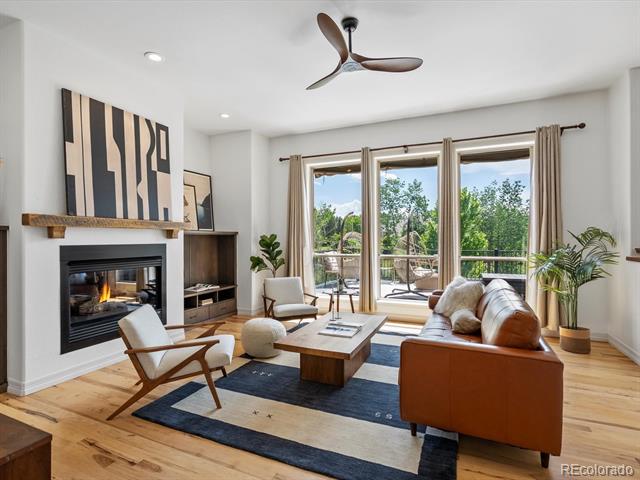 10057 S Shadow Hill Drive