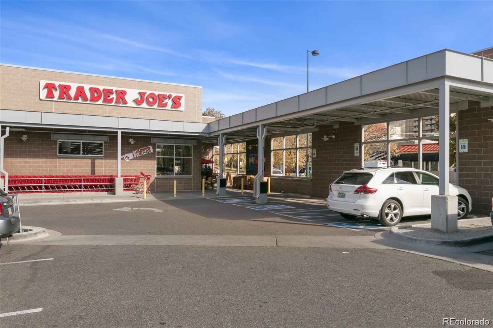669 N Washington Street Unit: 201