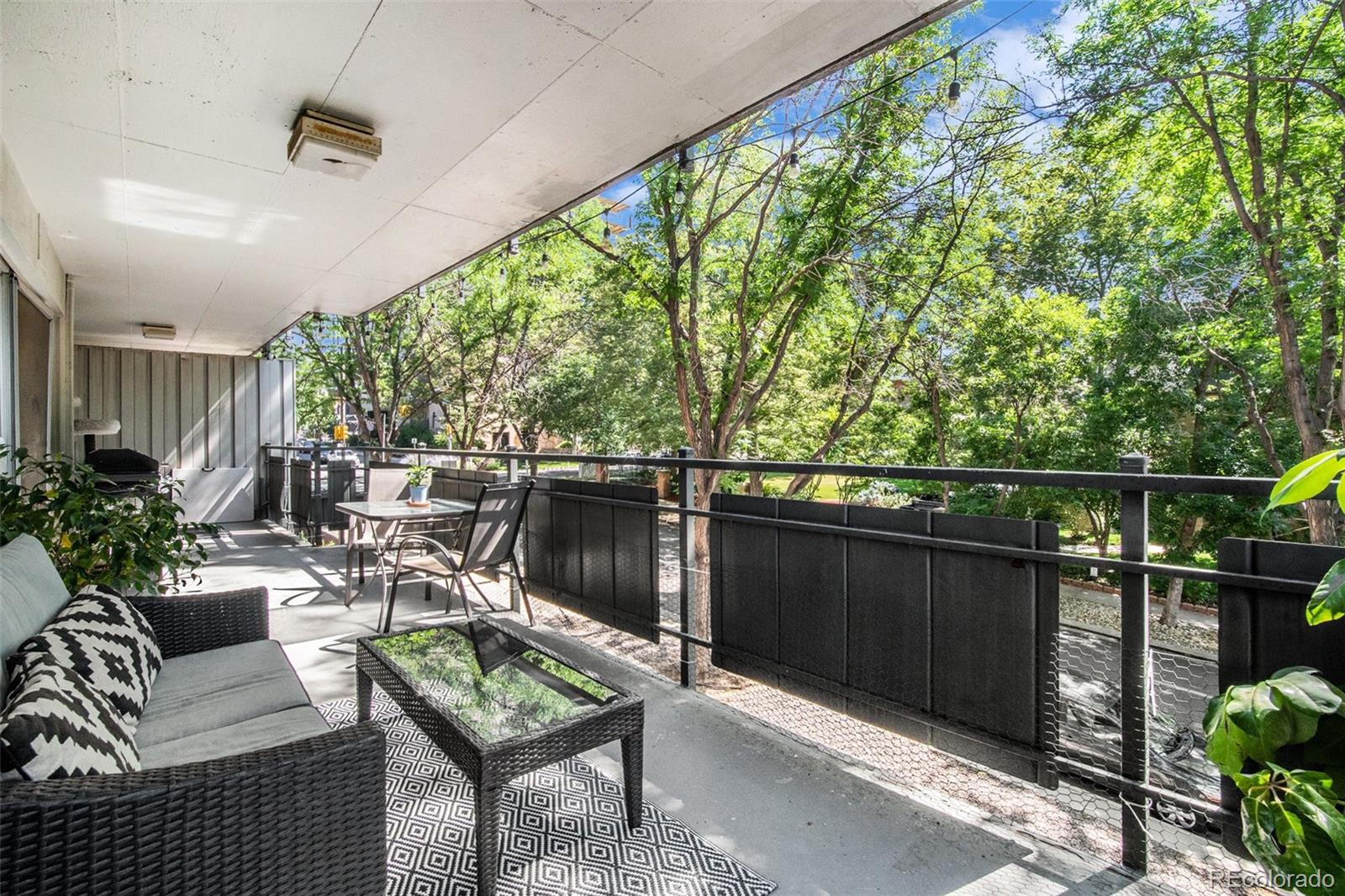 669 N Washington Street Unit: 201