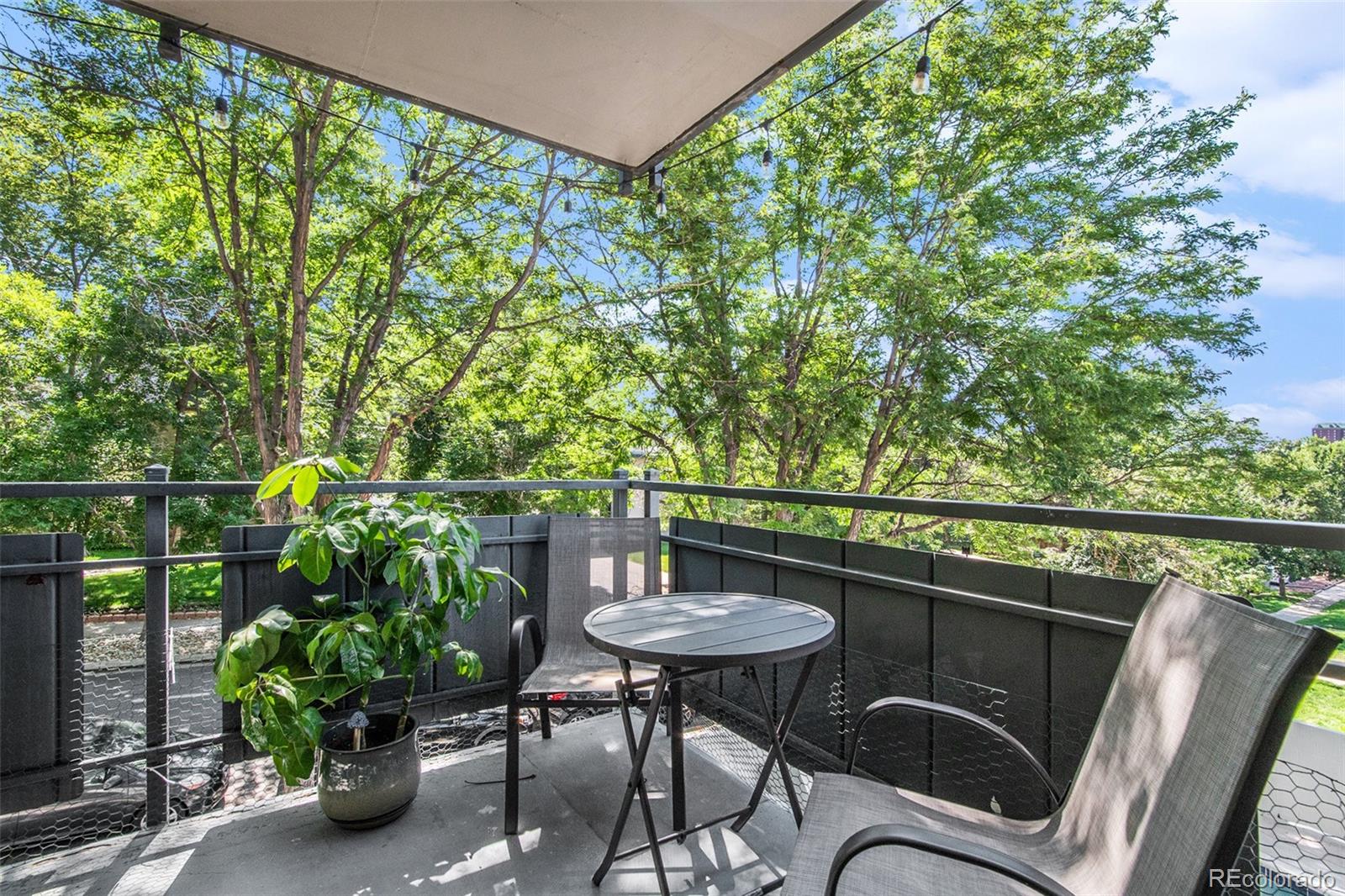 669 N Washington Street Unit: 201