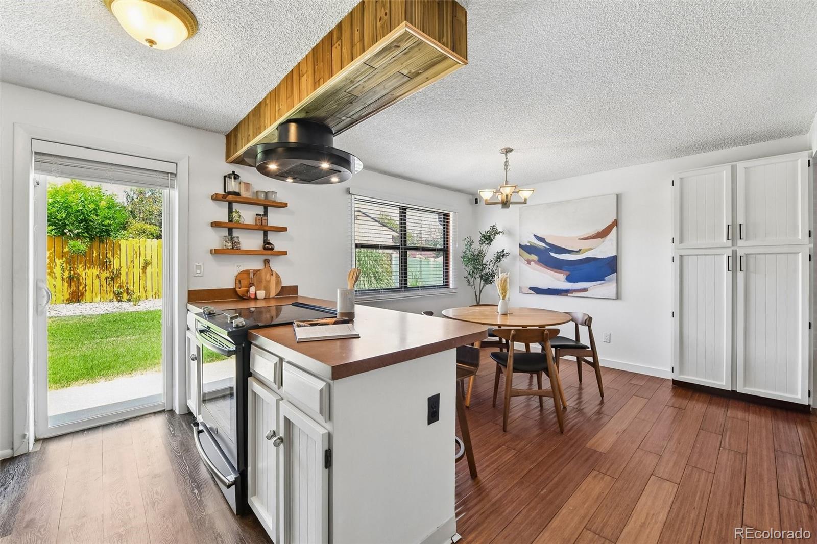5009 W 70th Court