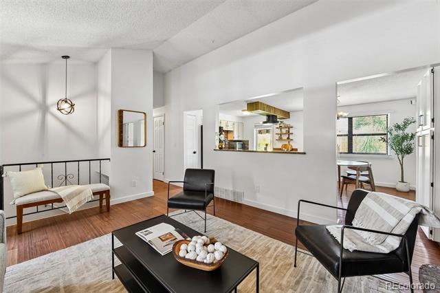 5009 W 70th Court