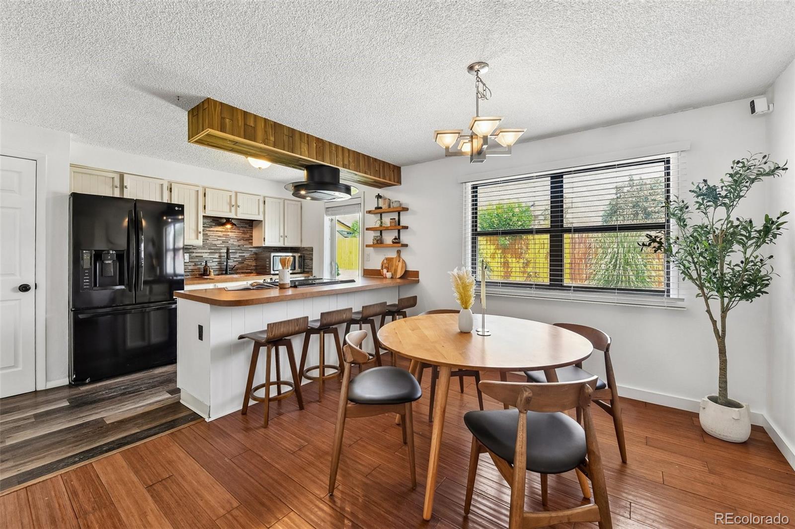 5009 W 70th Court