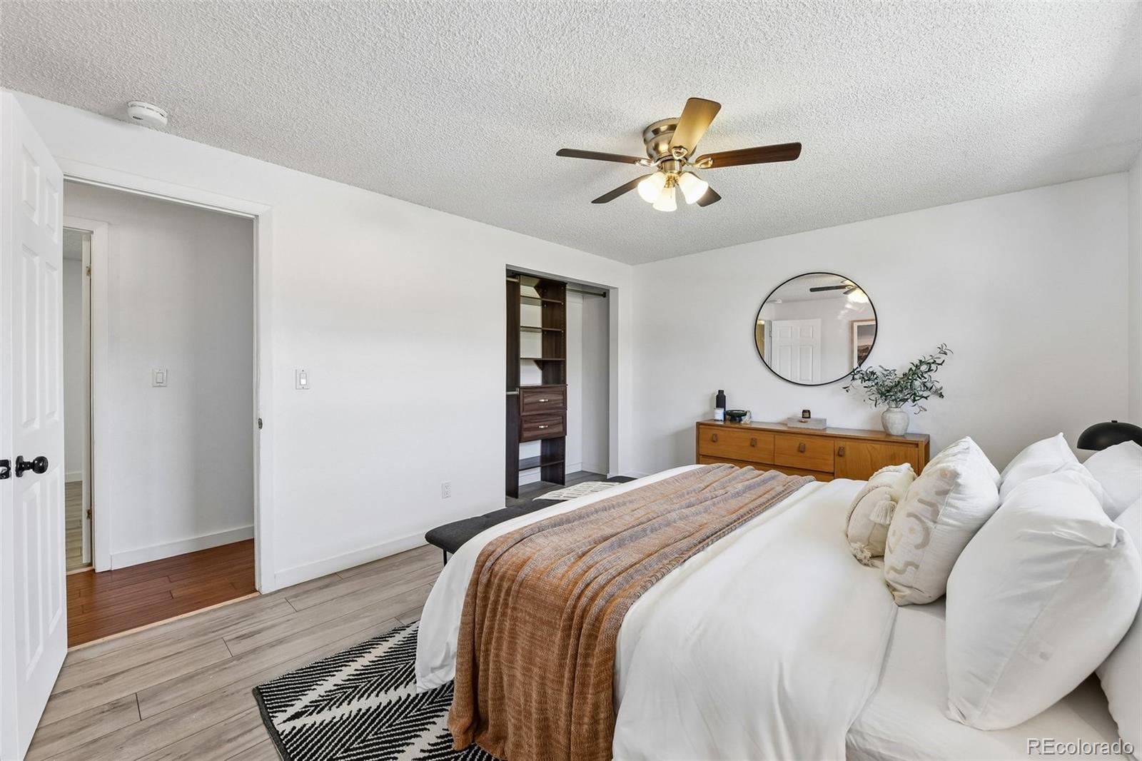 5009 W 70th Court
