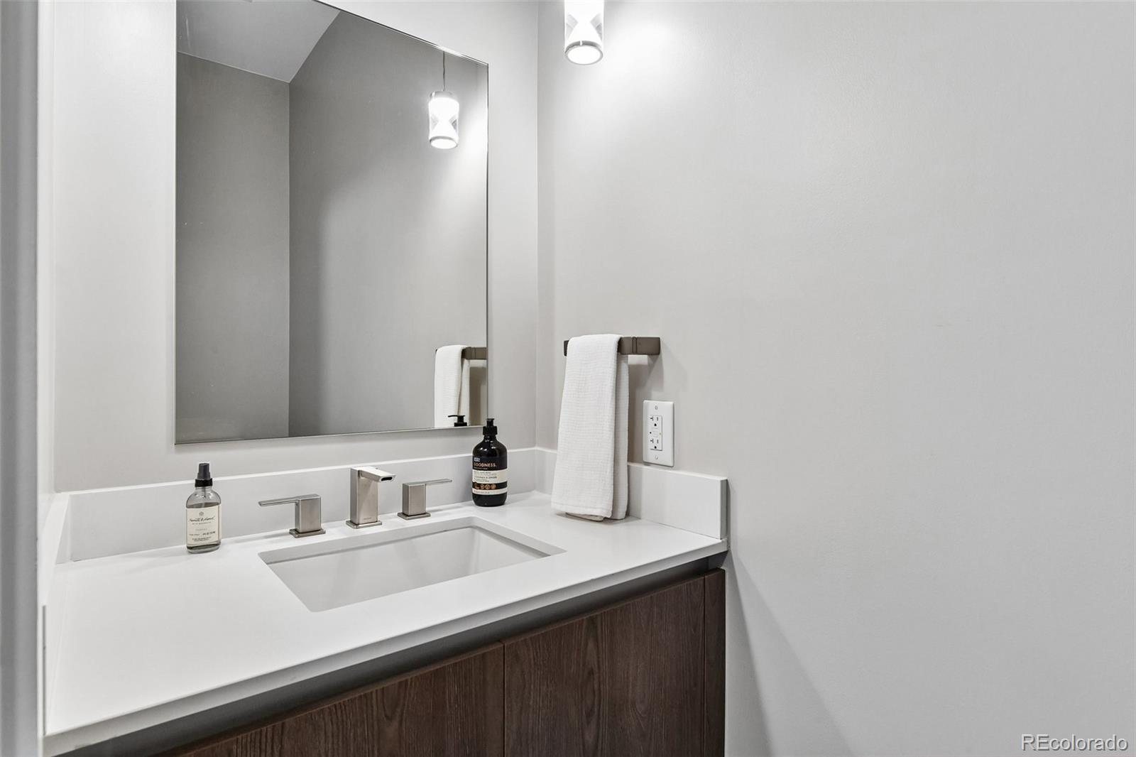 4200 W 17th Avenue Unit: 717