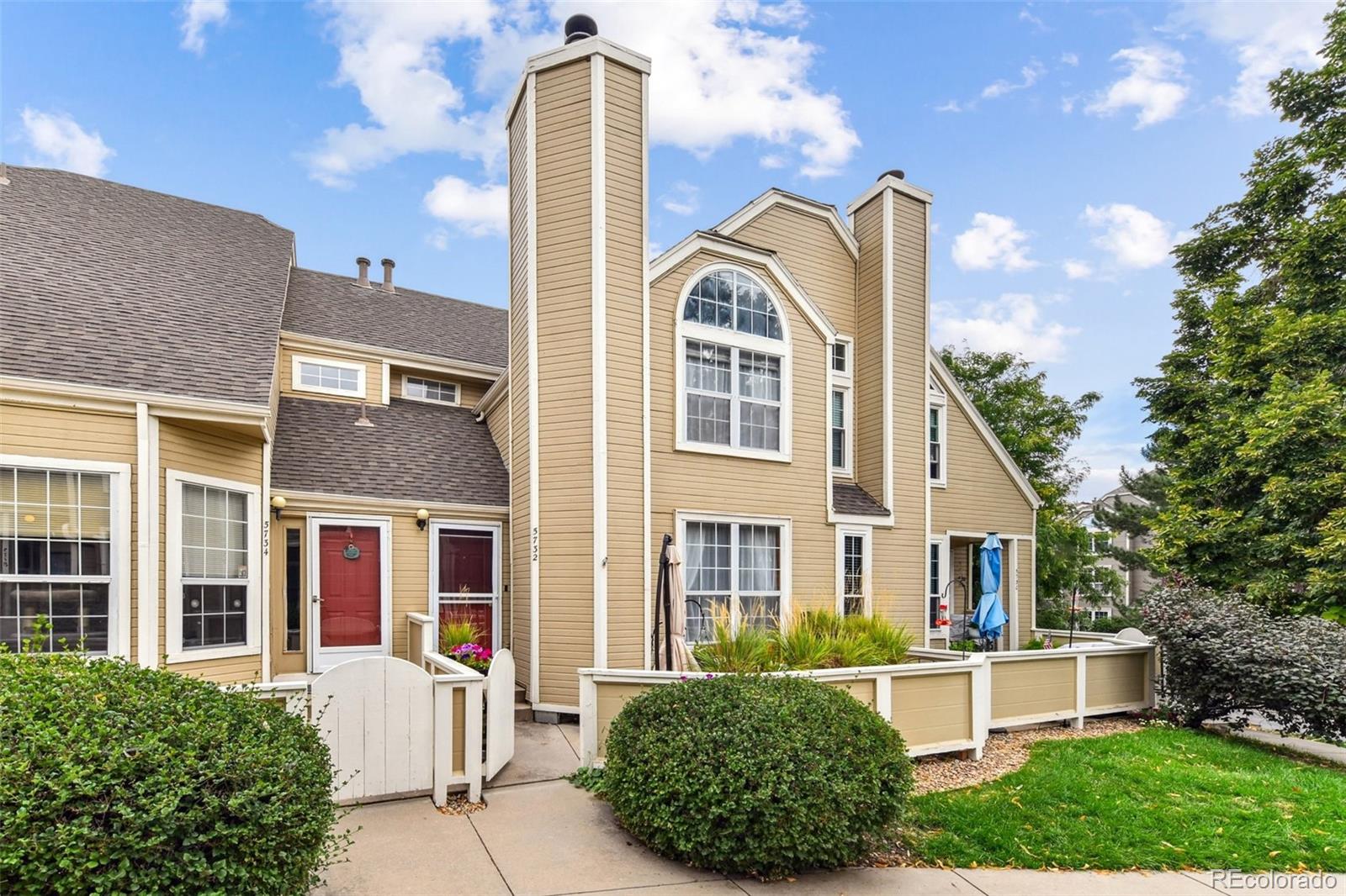 5732 W Atlantic Place