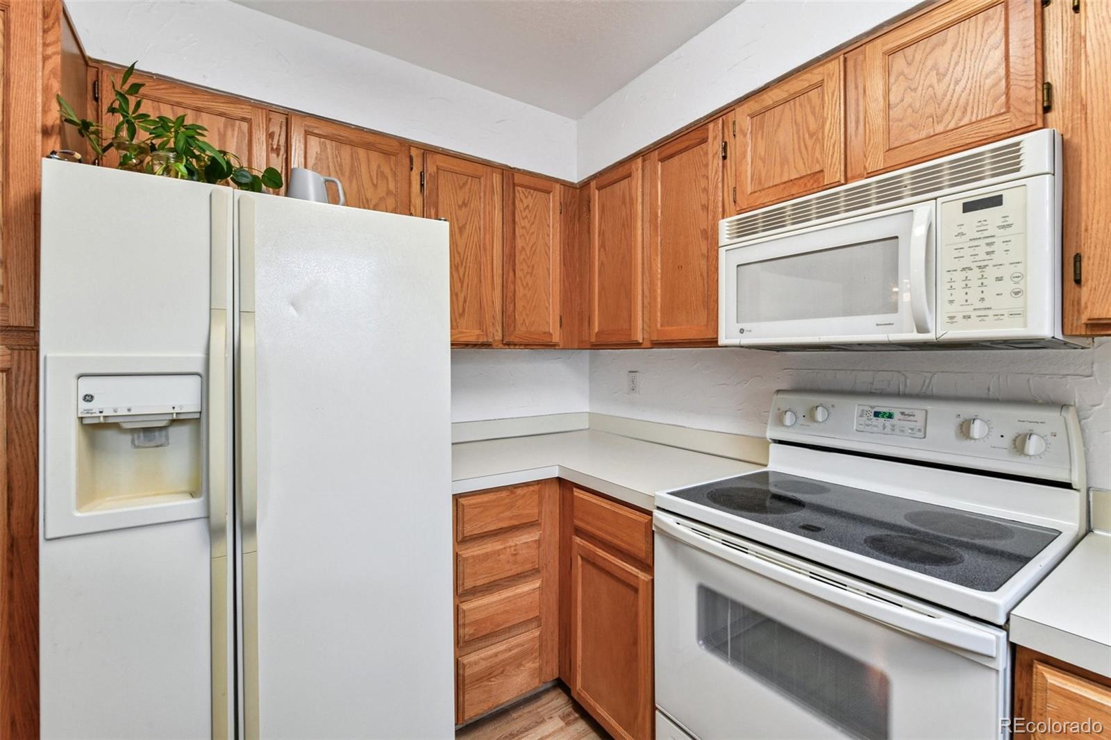 5732 W Atlantic Place