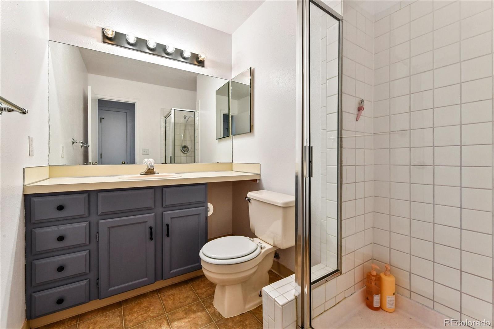 5732 W Atlantic Place