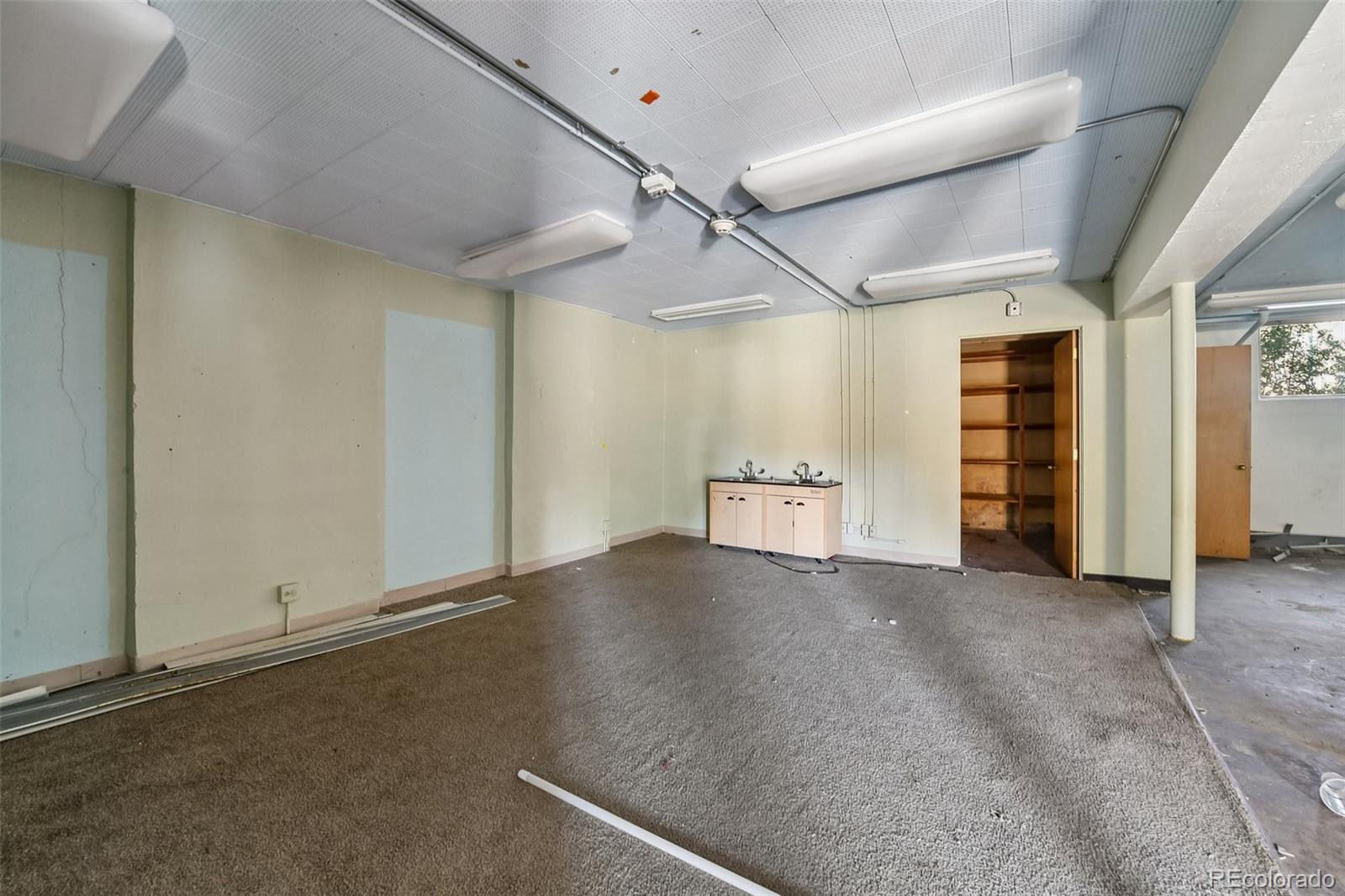 400 S Williams Street