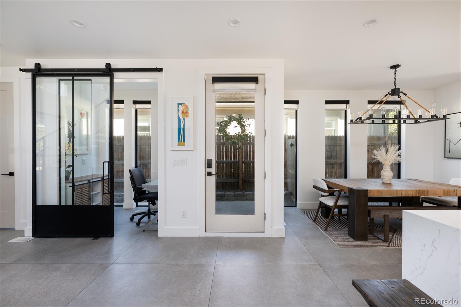 3948 N Navajo Street