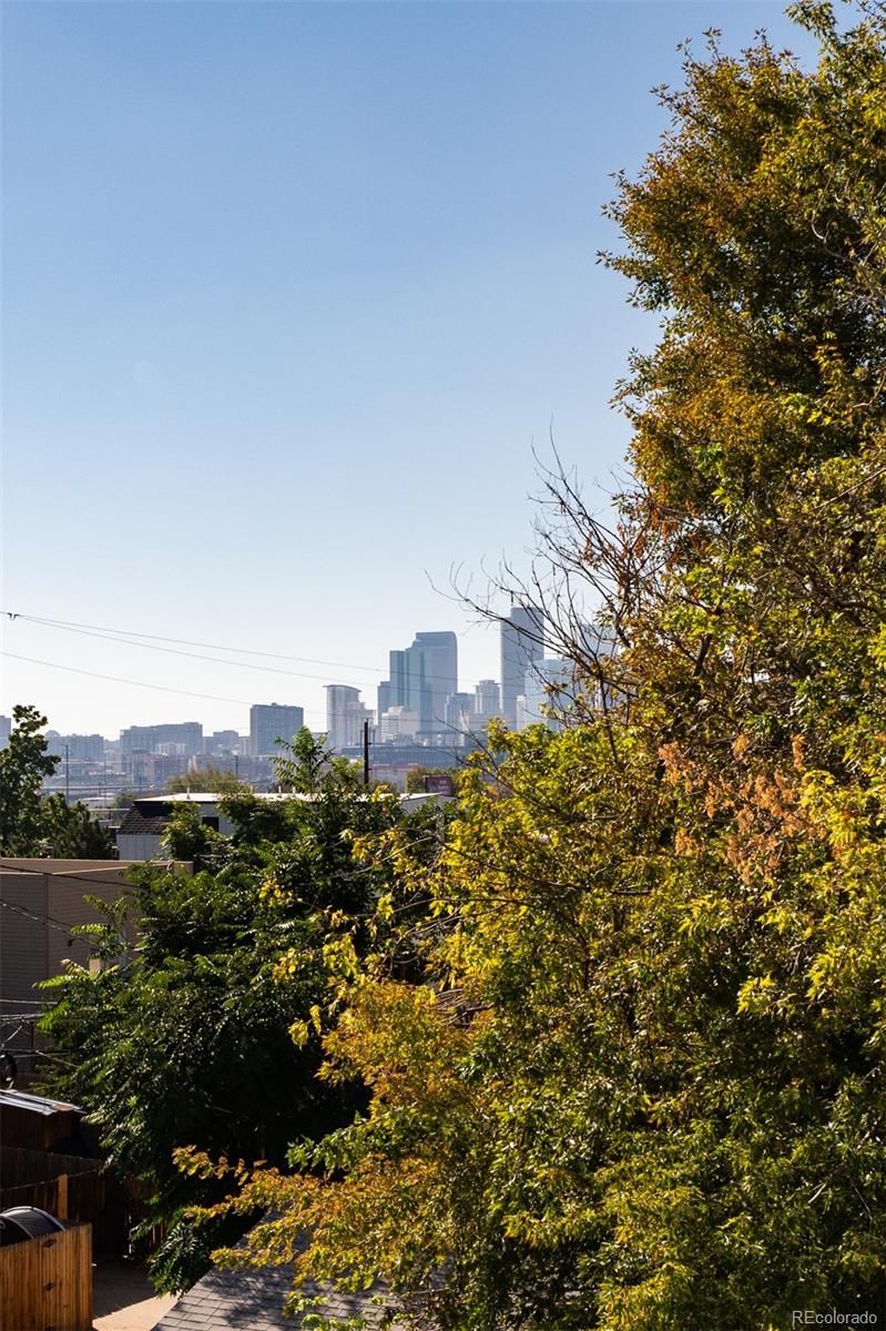 3948 N Navajo Street