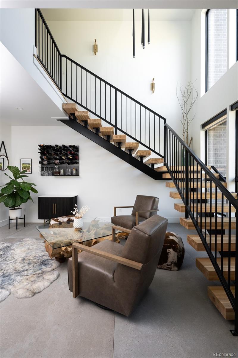 3948 N Navajo Street