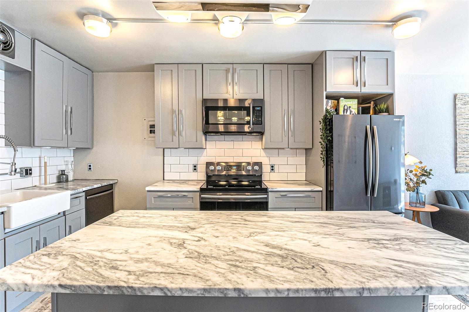 1050 N Corona Street Unit: 206