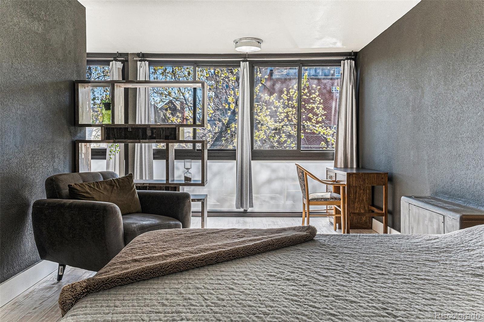 1050 N Corona Street Unit: 206