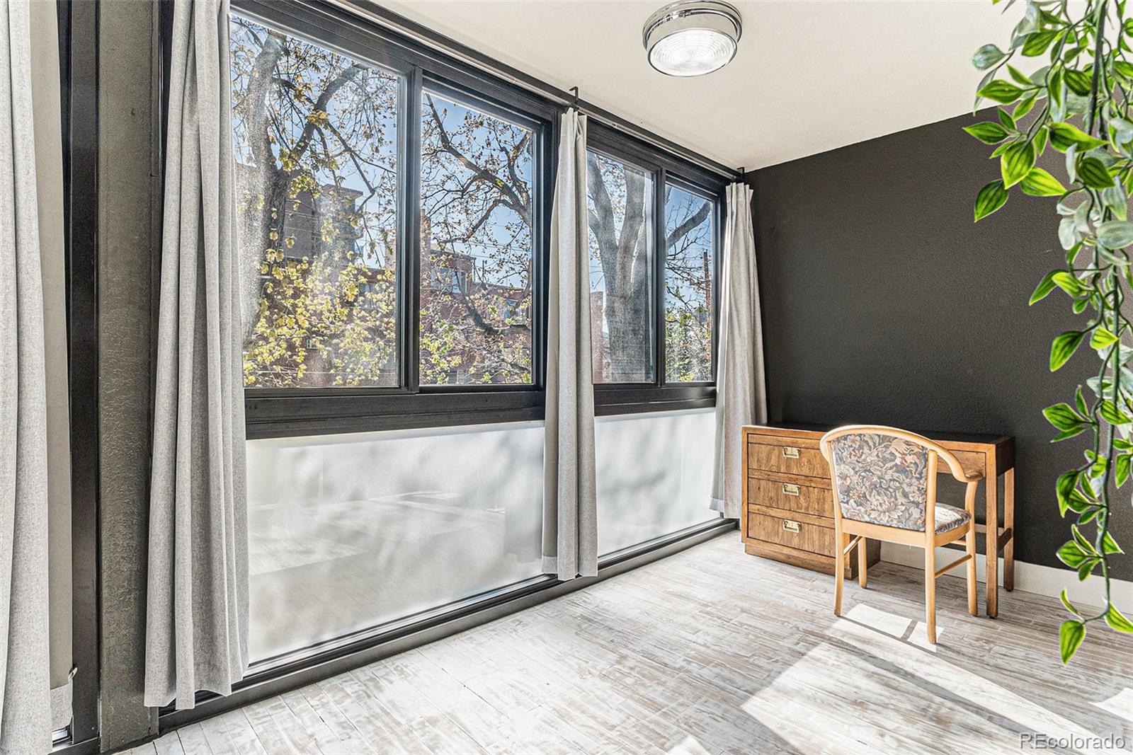 1050 N Corona Street Unit: 206