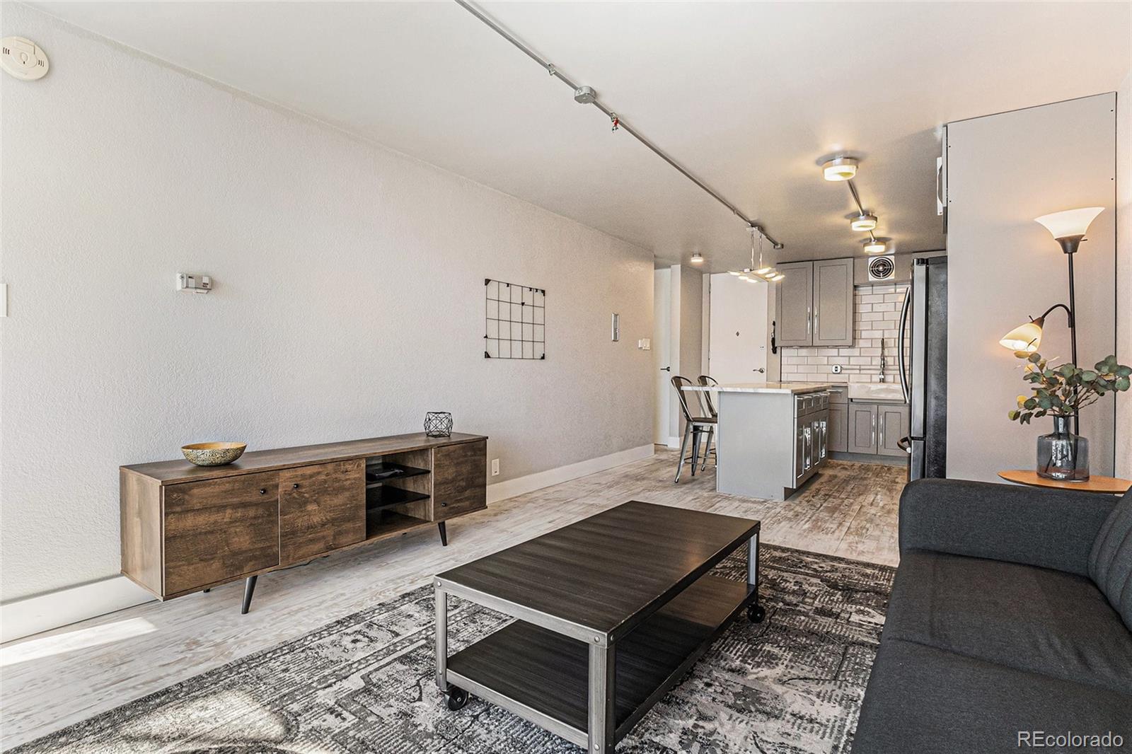 1050 N Corona Street Unit: 206