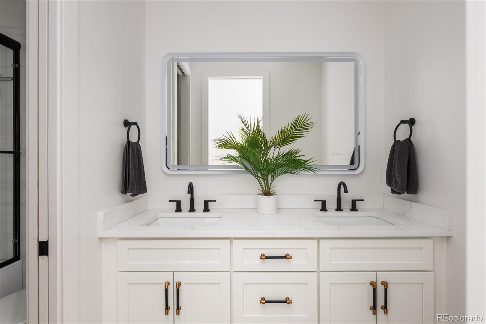 1695 Zenobia Street Unit: 1
