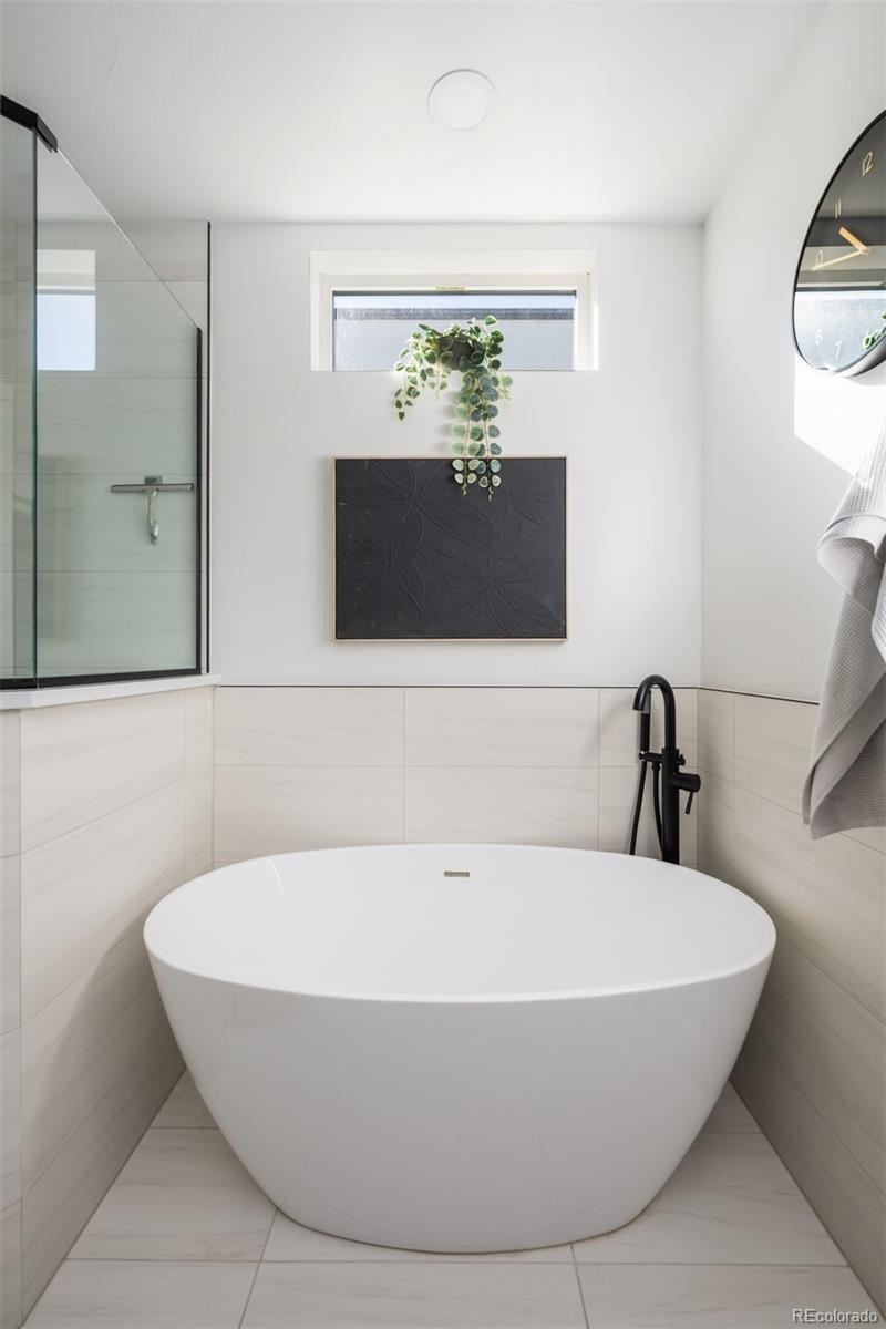 1695 Zenobia Street Unit: 1