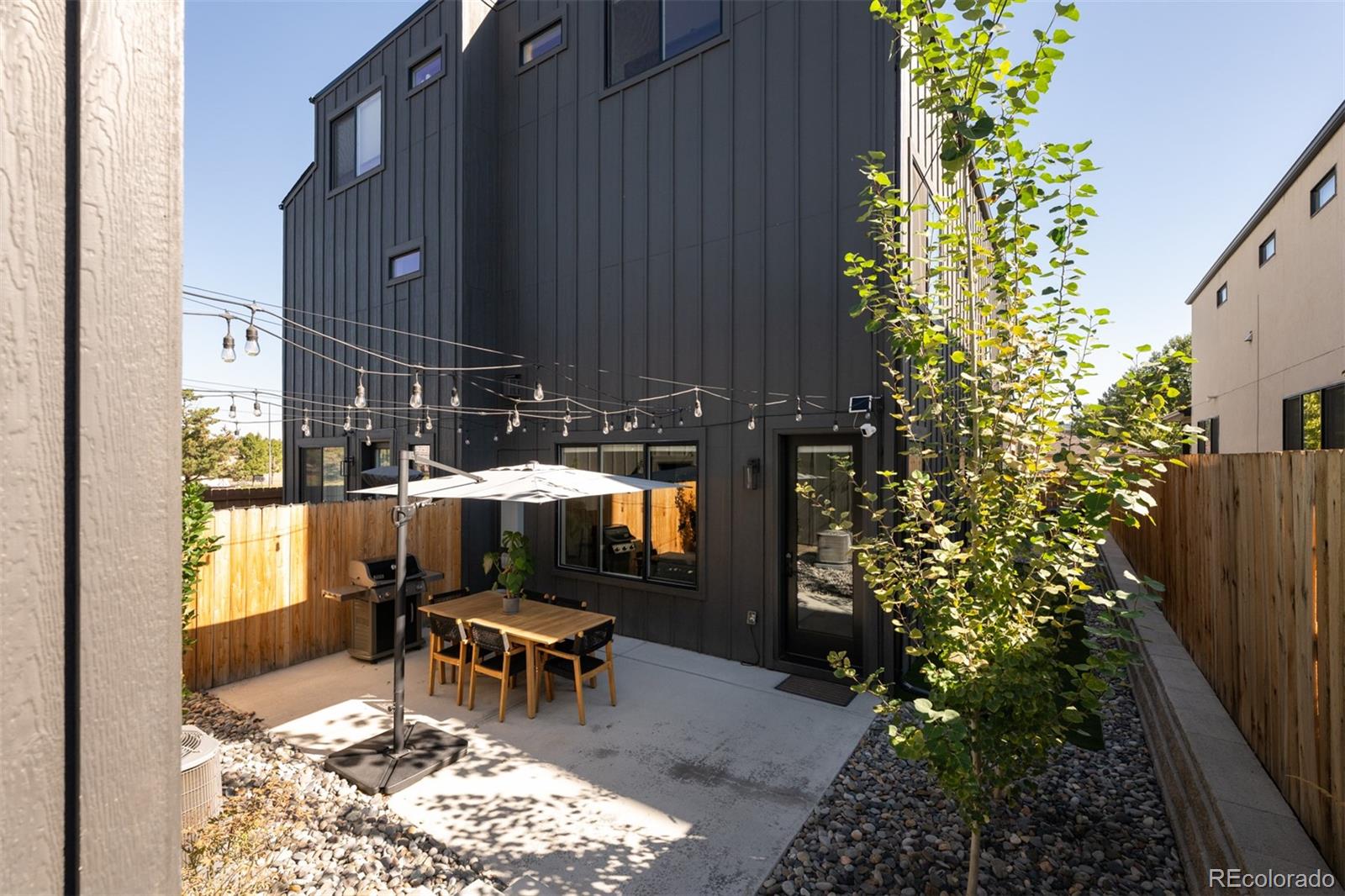 1695 Zenobia Street Unit: 1