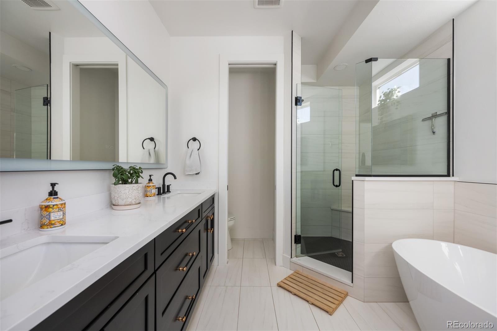 1695 Zenobia Street Unit: 1