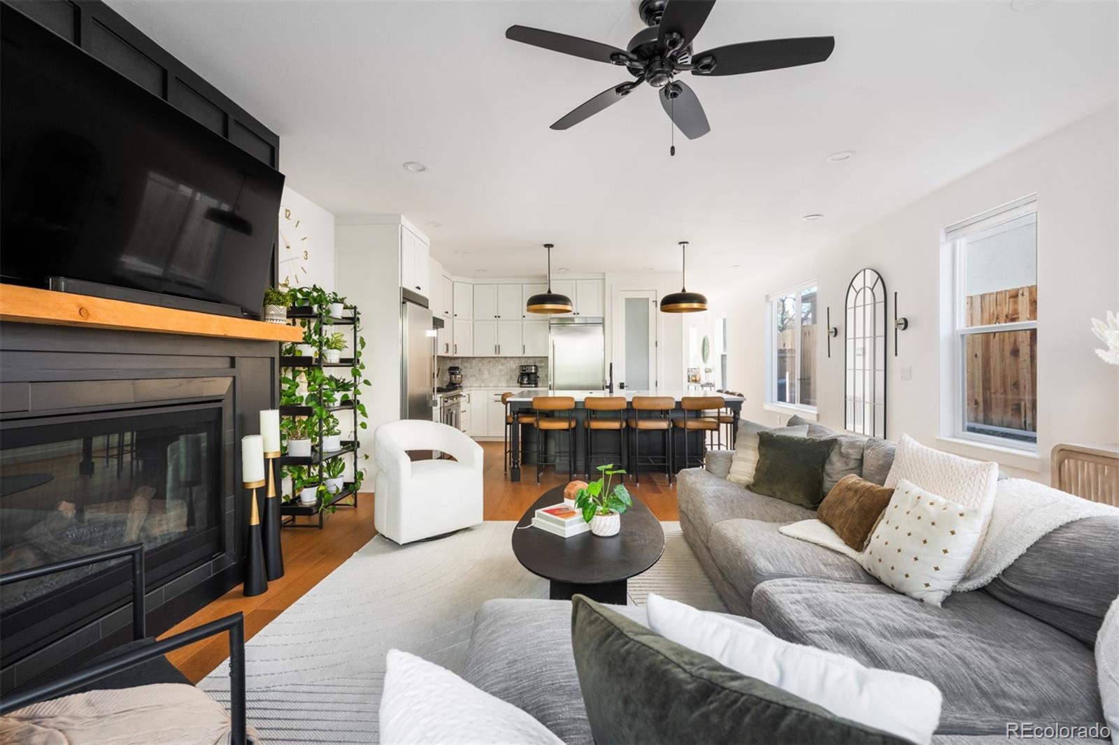 1695 Zenobia Street Unit: 1