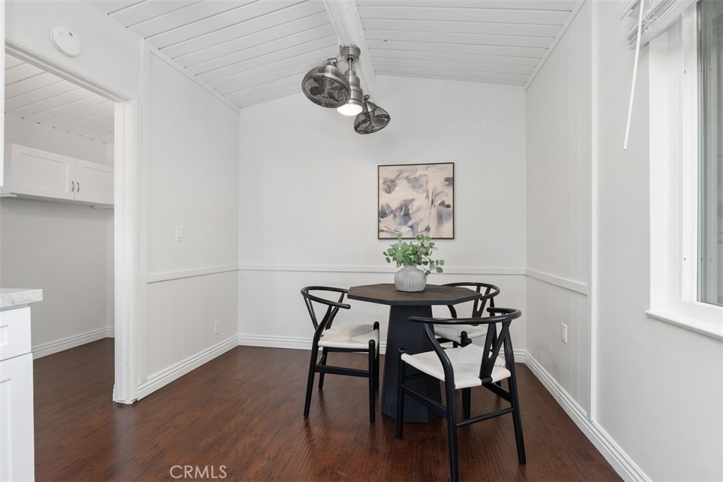724 N Vine