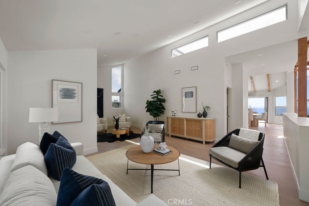 2315 Hillview