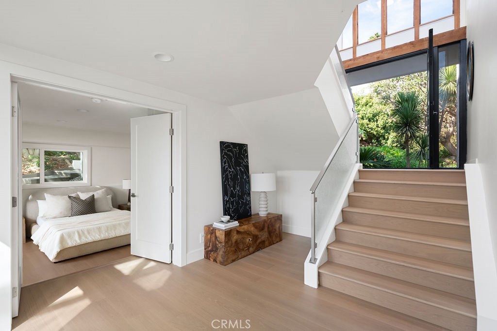 2315 Hillview