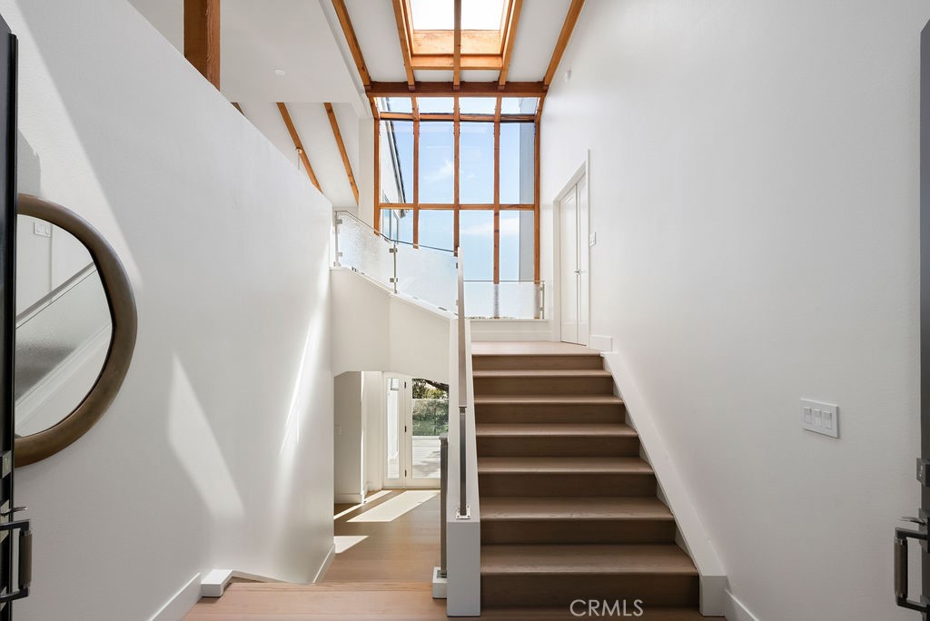 2315 Hillview