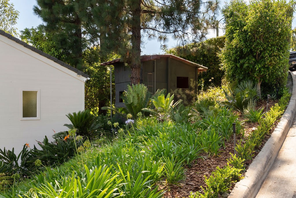 2315 Hillview