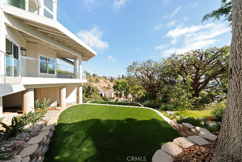 2315 Hillview