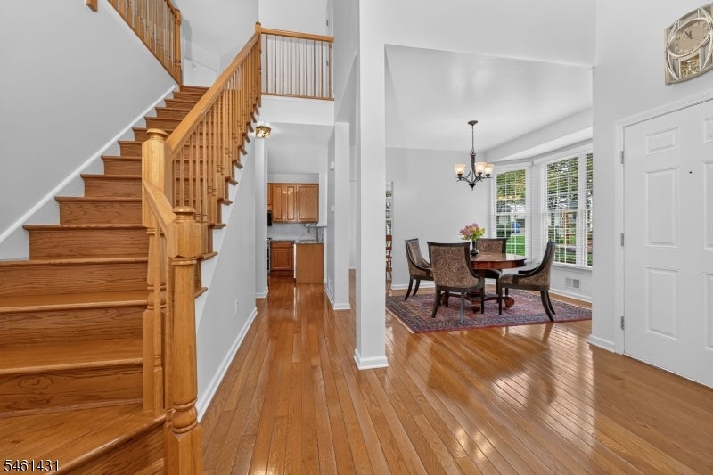 27 La Costa Dr