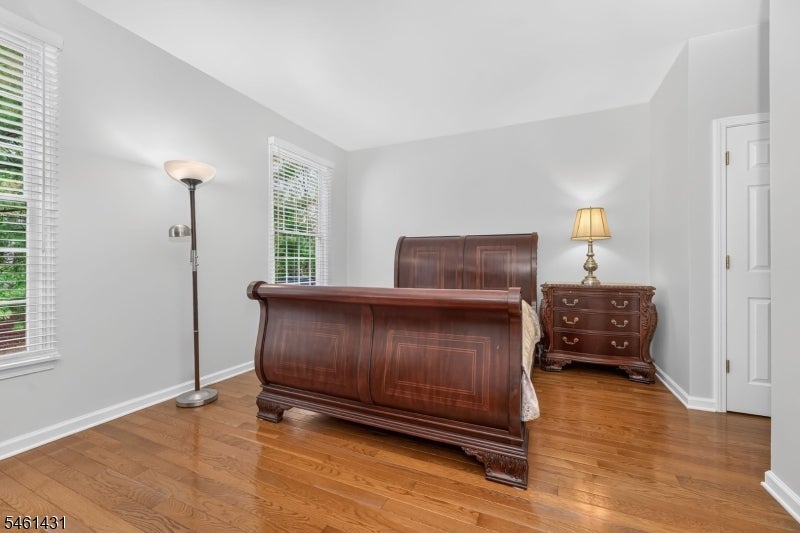 27 La Costa Dr