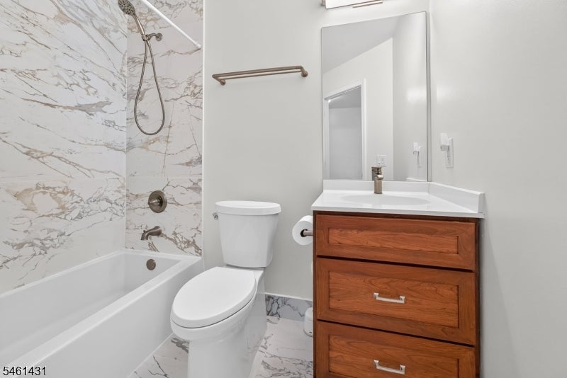 27 La Costa Dr