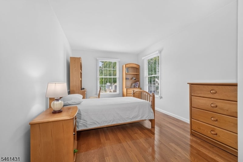 27 La Costa Dr