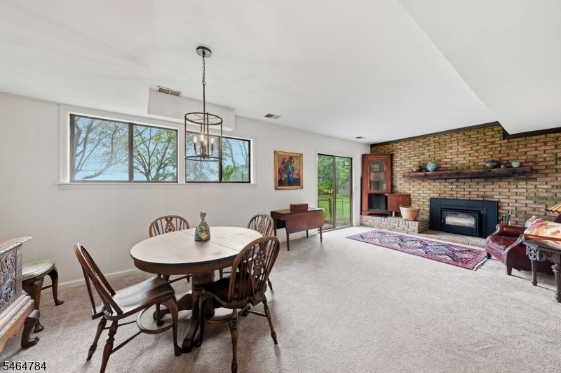 160 Sandy Ridge Rd