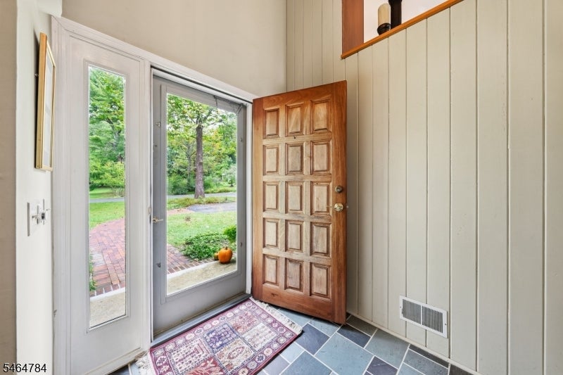 160 Sandy Ridge Rd