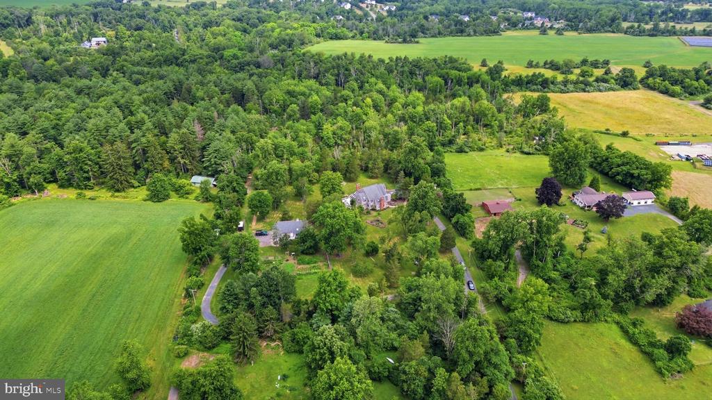 136 ROCKTOWN-LAMB ROAD