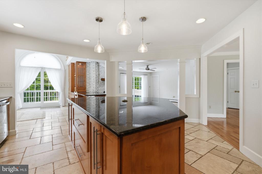 136 ROCKTOWN-LAMB ROAD