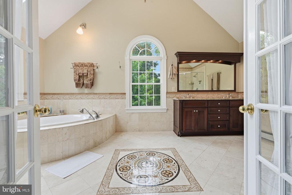 136 ROCKTOWN-LAMB ROAD