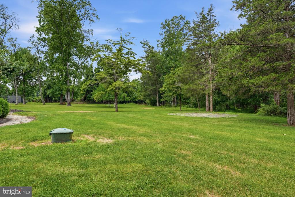 136 ROCKTOWN-LAMB ROAD