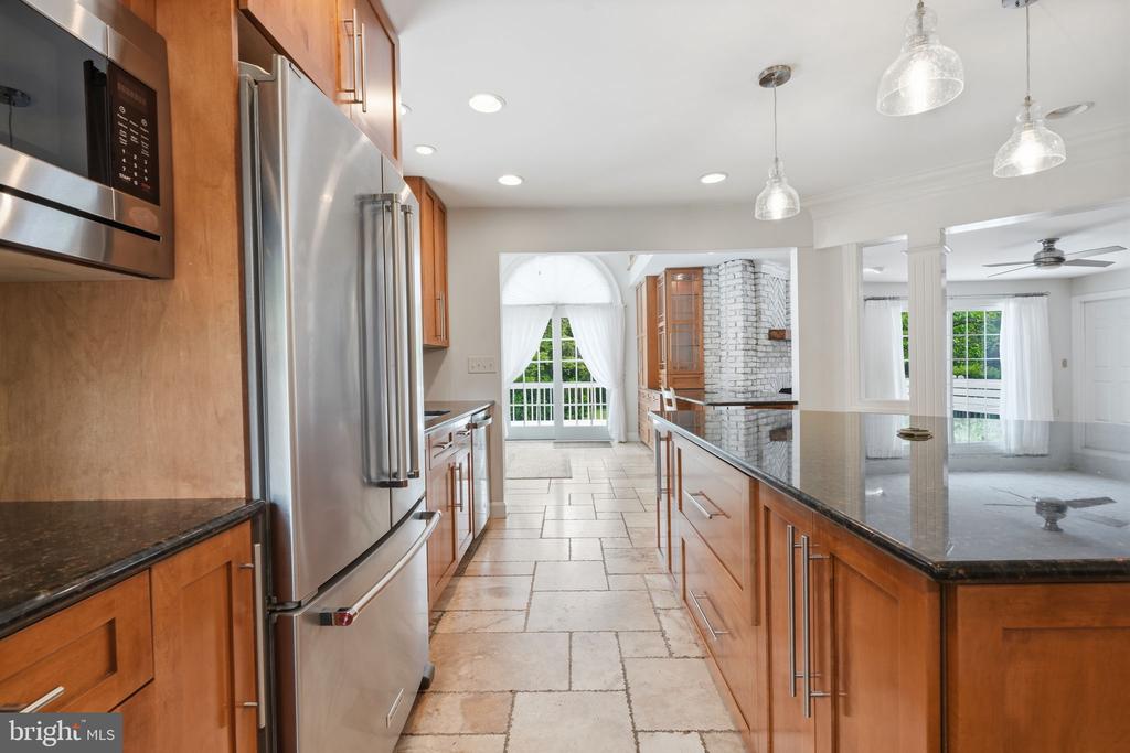 136 ROCKTOWN-LAMB ROAD