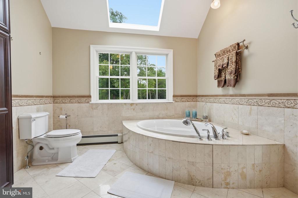 136 ROCKTOWN-LAMB ROAD