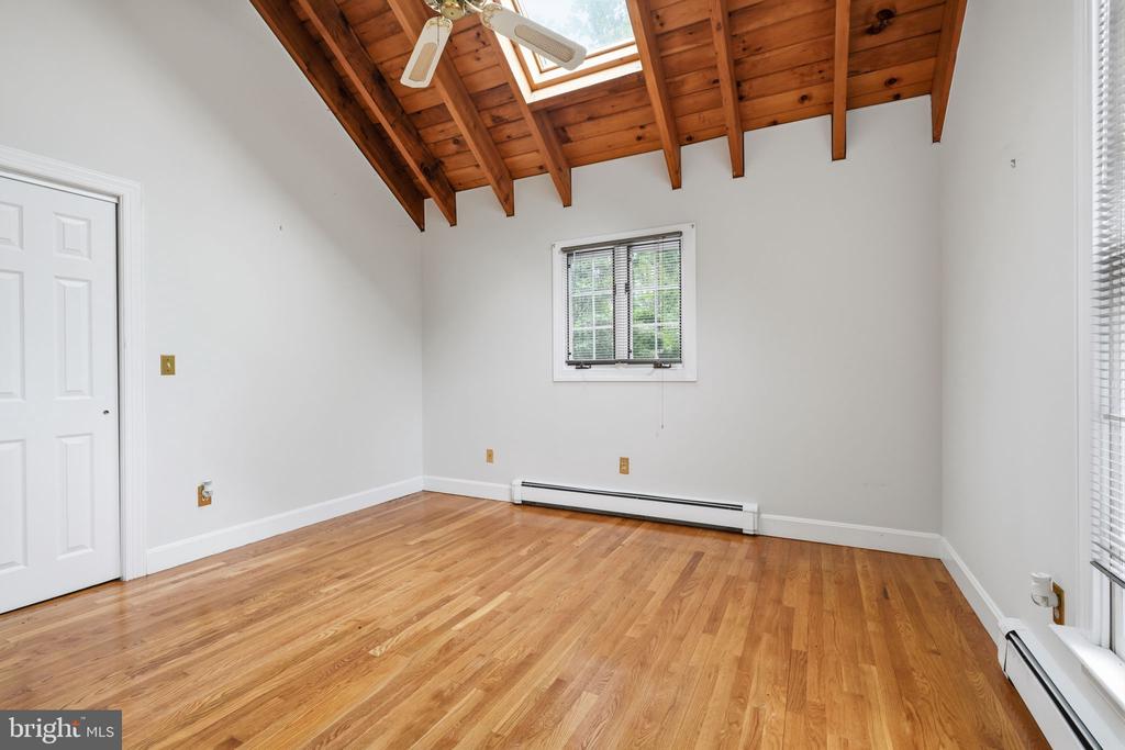 136 ROCKTOWN-LAMB ROAD