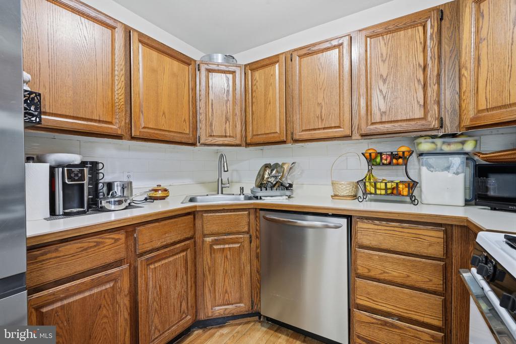 136 ROCKTOWN-LAMB ROAD