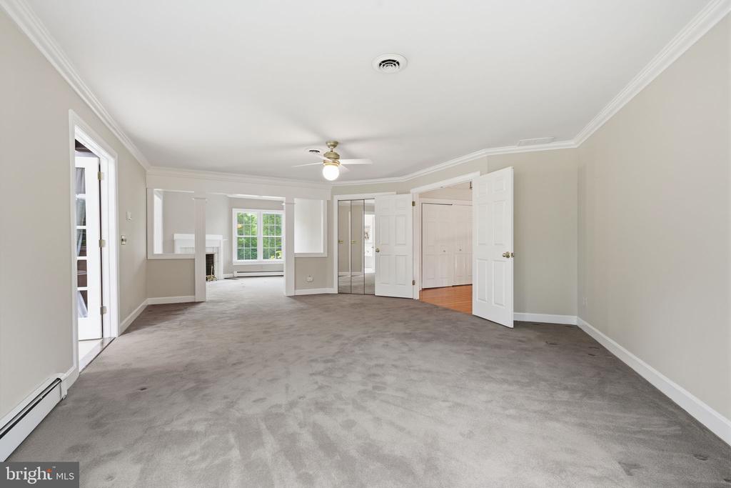 136 ROCKTOWN-LAMB ROAD