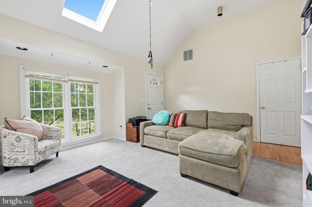 136 ROCKTOWN-LAMB ROAD