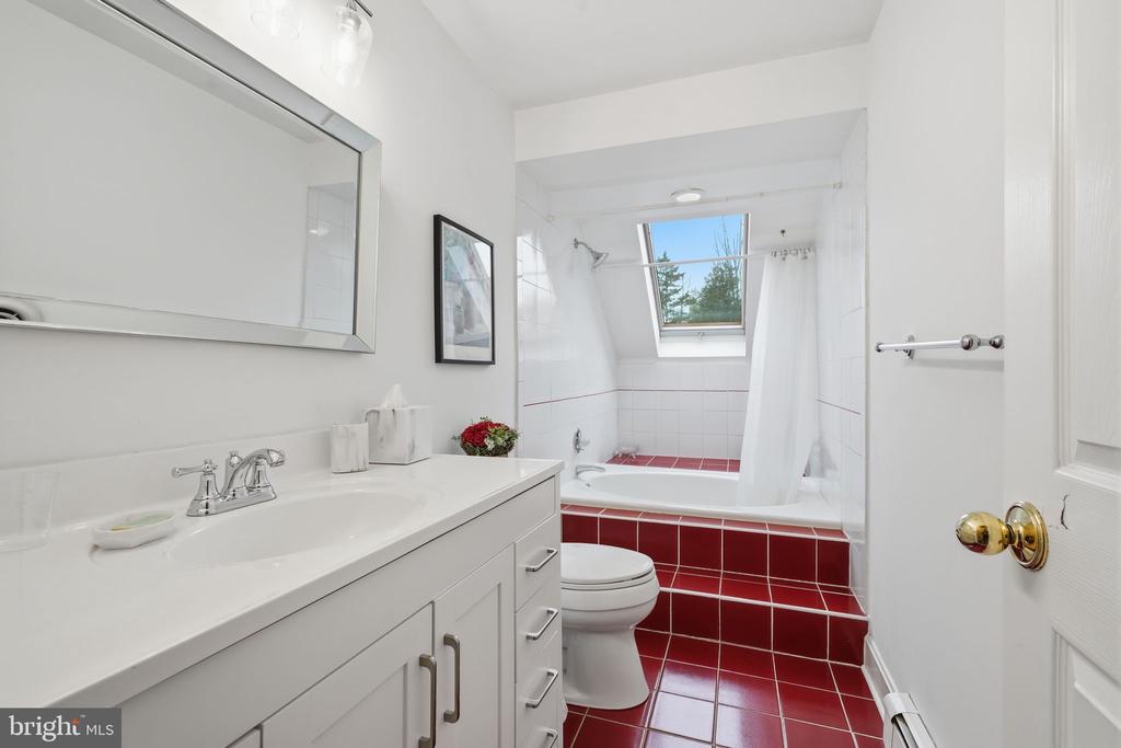 136 ROCKTOWN-LAMB ROAD